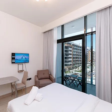 Charming Furnished Studio In Meydan, Dubai By Bhavan Vacation Homes Exterior photo