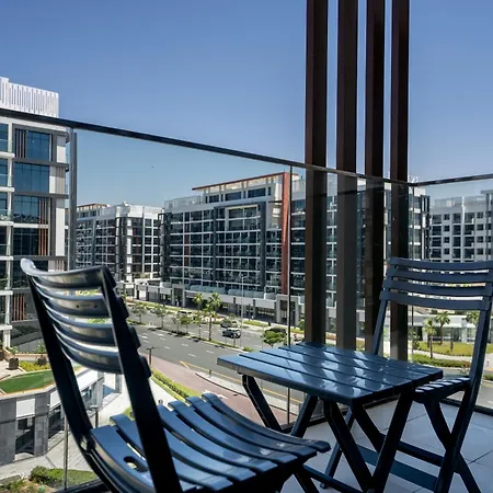 Charming Furnished Studio In Meydan, Dubai By Bhavan Vacation Homes Exterior photo